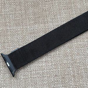 Replacment Band for iWatch Black Mesh Chain Strap Magnetic closure Size 38mm